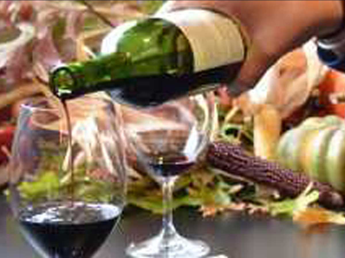 pouring-keenan-wine-copy-300x159-stretch