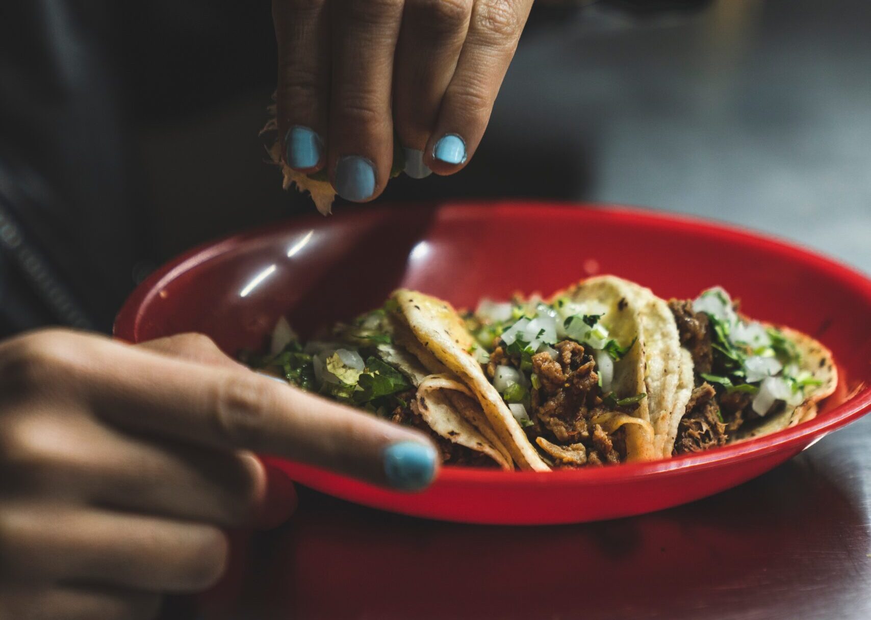 Recipe for tacos al pastor paired with merlot