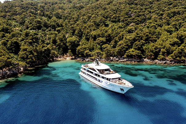 AURELIA at anchor2 (Katarina Line image)