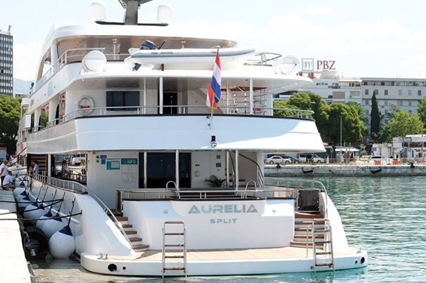 AURELIA at dock2 (Katarina Line image)