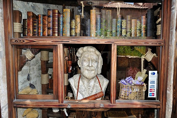 KORCULA Marco Polo Shop Dreamstime Photo 40477252 Kviktor